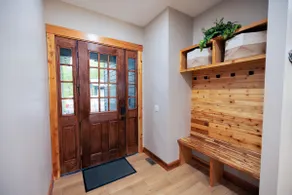 Chanterelle Chalet Near Downtown Talkeetna, AK - Image 3