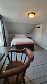 Fully Renovated Cottage - Image 5