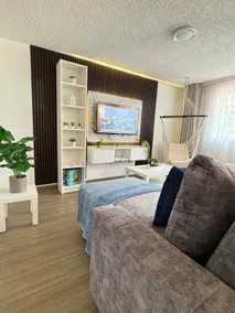 10 minutes from the airport, modern loft - Image 4