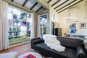 Luxe Long Beach Villa Heated Pool & Backyard Oasis - Image 2