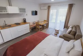 PR`FIK apartments - Classic Studio with a Terrace - Image 4
