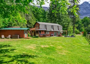 The Retreat at River's Edge - Image 2