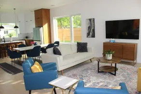 Superhost|New 4BR|Sleeps 6|Central Austin|EV|Home - Image 5