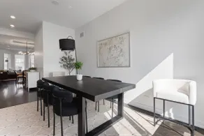 Modern 4 Bed, 3.5 Bath Home | Near Sox & McCormick - Image 2