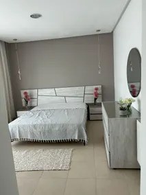Luxurious villa with sea view - Image 4