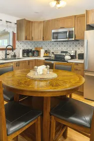 Cozy Fountain Home - Image 4