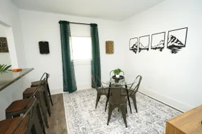 Comfortable 4BR Home Near Downtown Elyria - Image 3