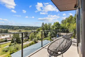 Woodinville Luxury 2BR | Views + Private Decks - Image 2