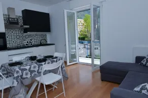 De Vivo Realty - Allegra Apartment - Image 2