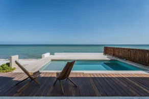 Mori house in front of the beach - Image 2