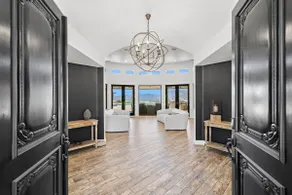 Private Gated 6BR Luxury Estate, Gym, Lake View - Image 5