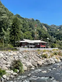 A mountain cabin in Bambito - Image 3