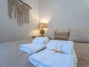 [Soft Comfort] Free Garage • A/C • Smart TV - Image 5