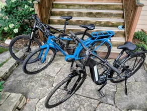 DT+Bikes+Pvt Suite+Jacuzzi+Parking+Near Campus - Image 4