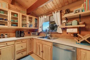 Lakeview Mountain Escape | Hot Tub-Deck-Sleeps 10 - Image 3