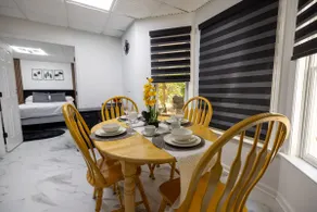 Oxford Crest•Private Studio•Romantic Getaway - Image 3