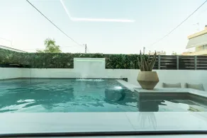 BEQUEST Gold Luxury suites - Image 2