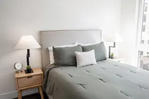 1 BDRM Apt + Balcony | Huntsville - MidCity - Image 2