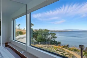 Connellys Bay House - Image 5