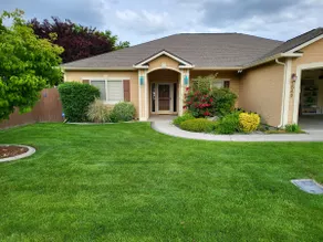 Richland Home Away From Home - Image 2
