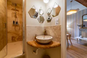 The Old Pearl of Sommières - Image 3