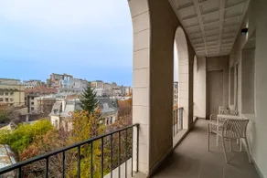 Loggia & Luxury 4BR Living in Universitatii Area - Image 4