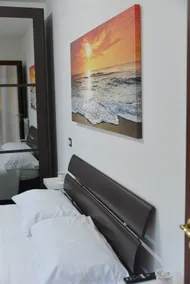 Elis Home: 6' FCO Airport, 5' Beach, 30' Rome - Image 3