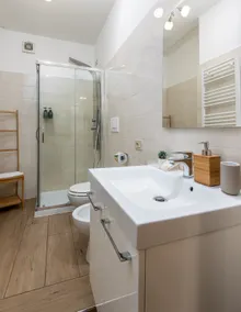 - Near Downtown - Bergamo Central Stay - Image 5