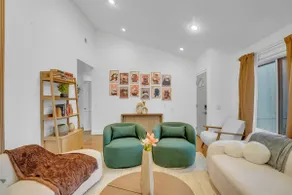 Japandi Garden Home/Jacuzzi/Game Room/BBQ/Fire pit - Image 2
