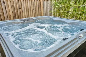 Japandi Garden Home/Jacuzzi/Game Room/BBQ/Fire pit - Image 4