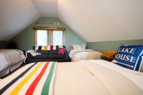 Walden Haus Lakeside Cabin - Pet Friendly - Image 5