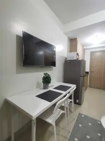 Cozy Condo near Mall of Asia - Image 5