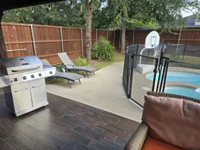 Dallas Lakeside Bliss Stay - Image 3
