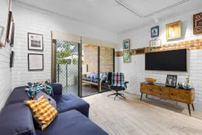 Noosa Apartment w/ Remote Office inc Fiber & Pool! - Image 5