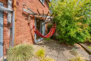 Cosy Spacious Garden House in Bridgnorth - Image 2