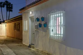 Andalusian Apartment By Seric, 15' walking to the beach - Image 3
