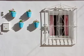 Andalusian Apartment By Seric, 15' walking to the beach - Image 5