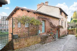 Tendat House, the cathedral view - Image 2