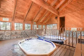 Luxury Canyon Lodge Ski-In/Out Hot Tubs Pvt Garage - Image 4
