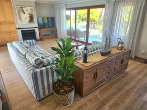 Sea 'n Summit Hermanus - Image 4