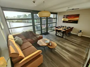 Waterfront Retreat - Image 4