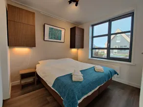 Waterfront Retreat - Image 5