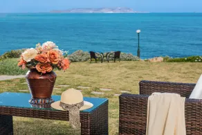 Aphrodite Beachfront Villa - On The Waves - Image 3