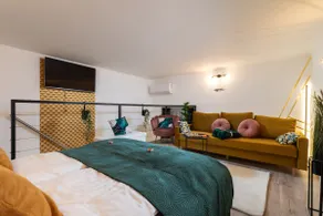 Cozy Central, Breakfast and parking included, A/C - Image 4