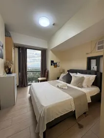 1BR Condo Near Venice Canal & BGC with Great View - 20k - Image 3