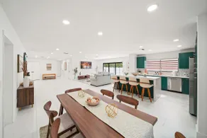Modern Miami Retreat with Pool Ultimate Relaxation - Image 4
