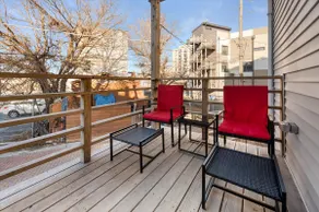 Modern 3 BR Apt 5 Mins to Downtown Sleeps 10 - Image 5