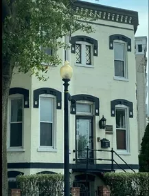 Plush 3 BED/2 Bath Near Howard U/96% Walk Score - Image 2