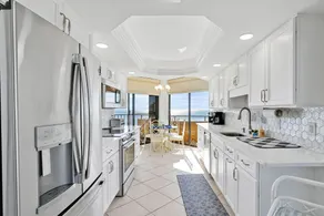 Beachfront Bliss: 2BR, 2 BA, Houses by the Sea 805 - Image 4