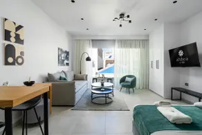 Althea B1 - Luxury Studio w Balcony Downtown Sitia - Image 2